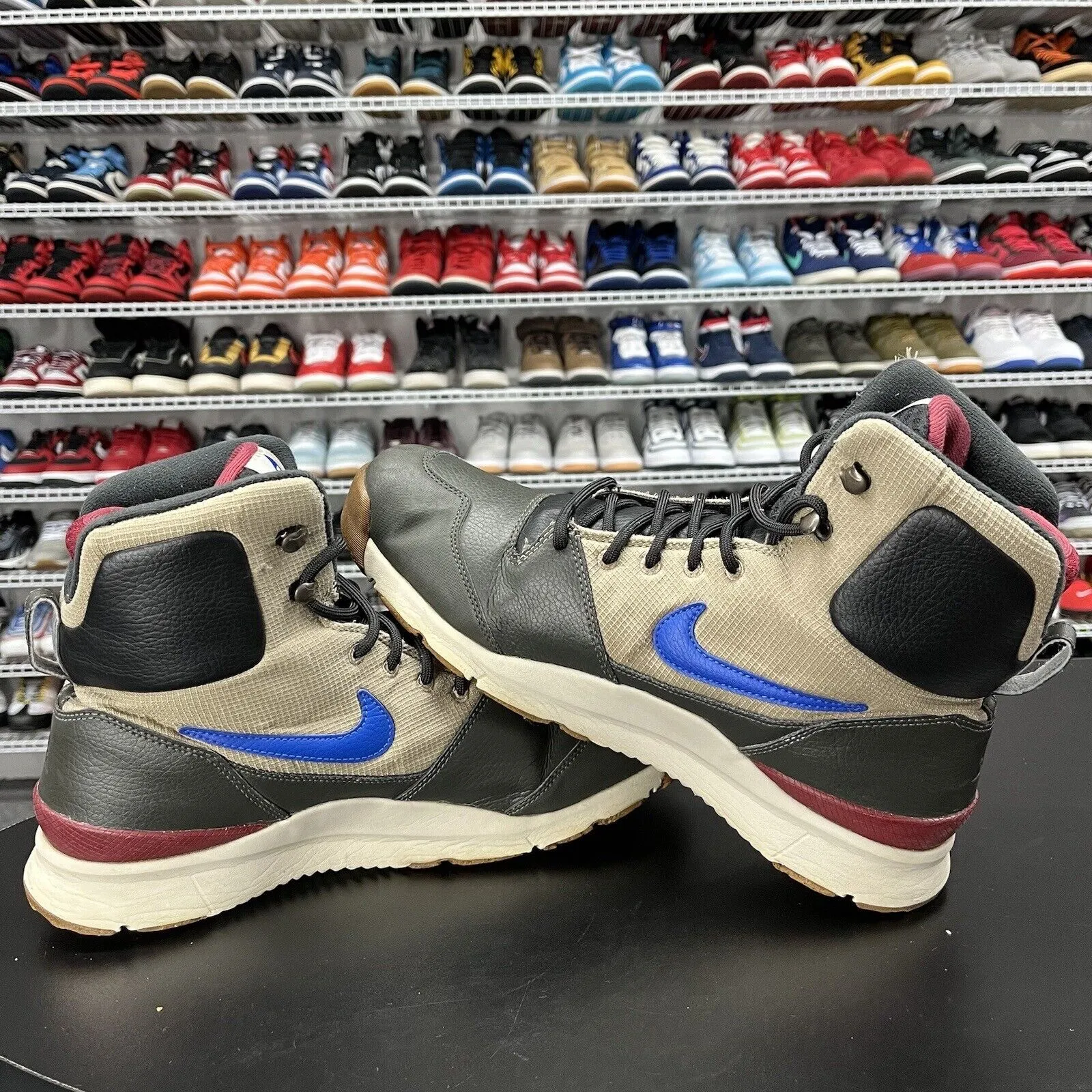 Nike Men's ACG Stasis Hiking Sneakers Mid Top 616192-201 Men's Size 11.5